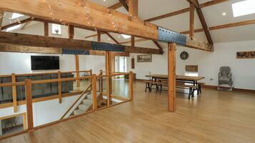Cottage | Interior