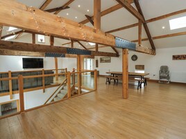 Cottage | Interior