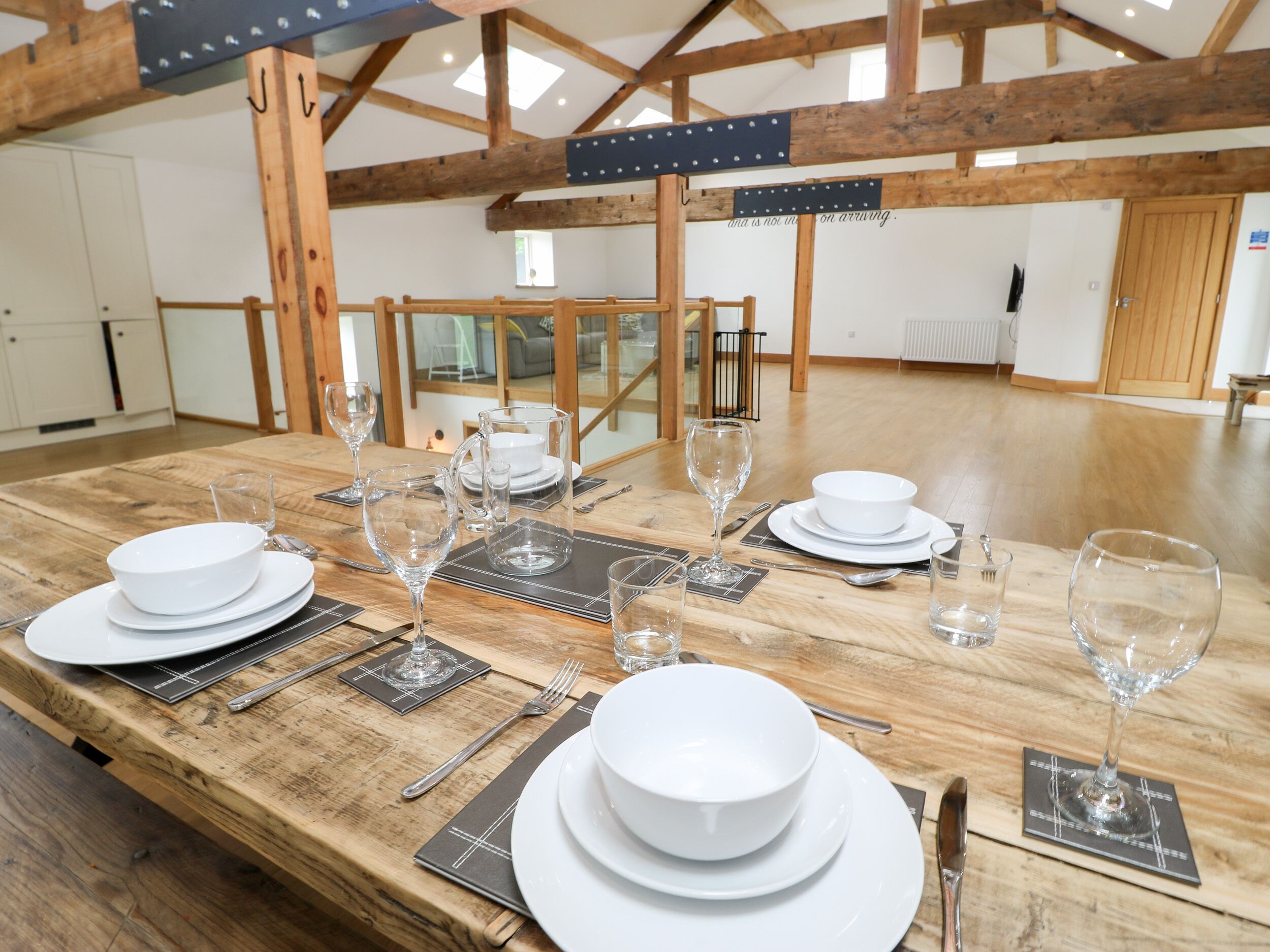 Cottage | Private kitchen | Fridge, microwave, dishwasher, electric kettle