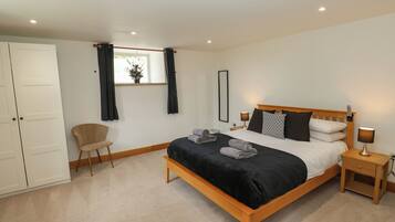 4 bedrooms, free WiFi, individually decorated, individually furnished