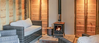 Hillside Lodge