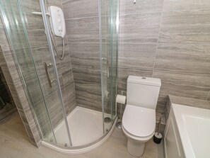 Cottage | Bathroom | Shower