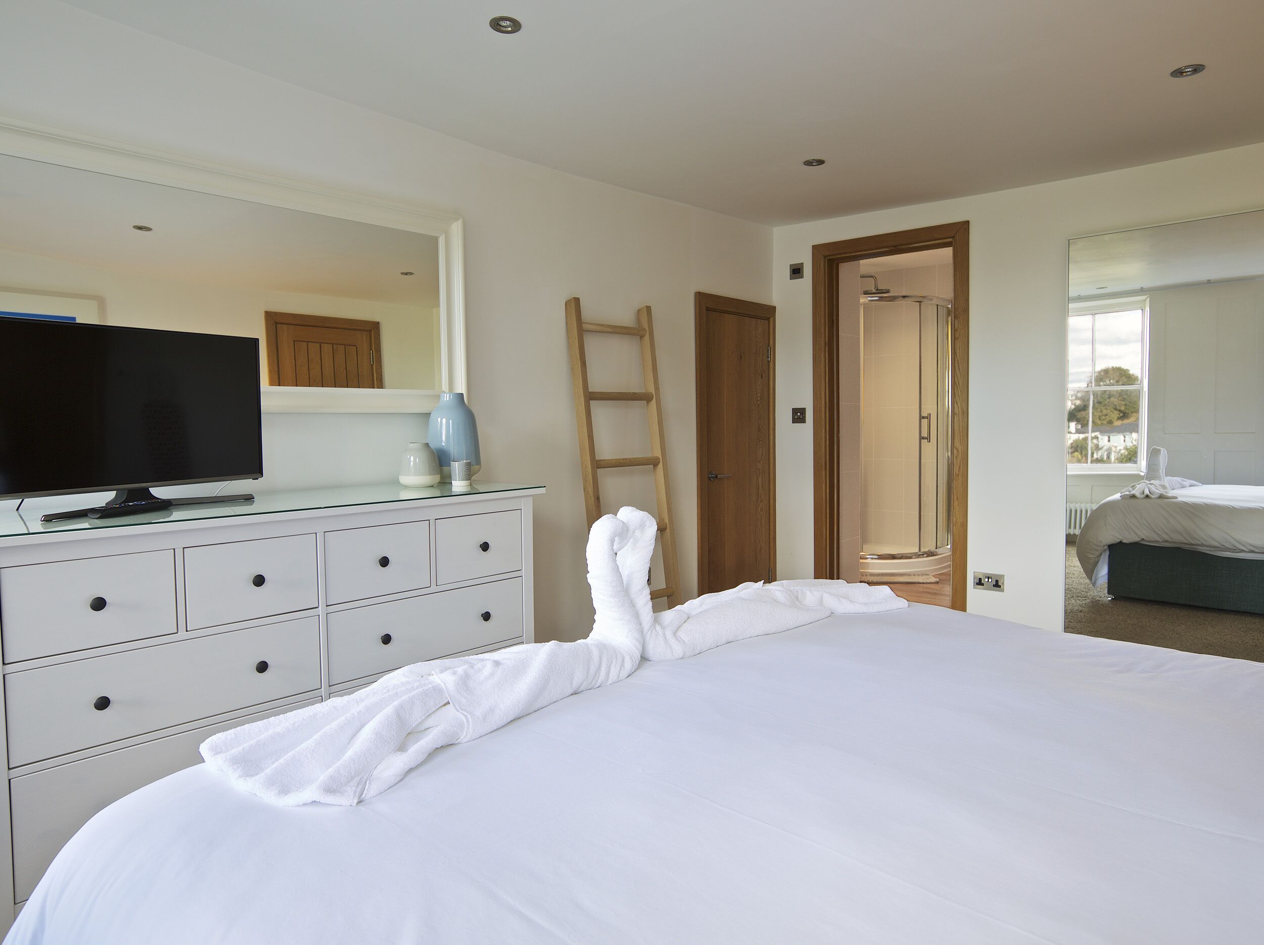 Cottage | 2 bedrooms, free WiFi, individually decorated, individually furnished