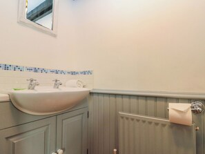 Shower - Weavers Cottage (Middlesbrough)