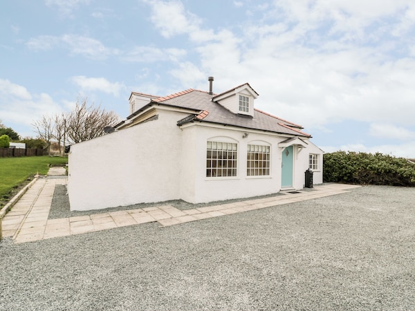 Pentowyn - Holyhead