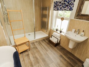 Cottage | Bathroom | Shower - Corner Cottage (Carnforth)