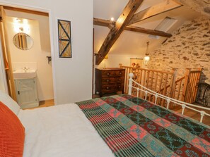 Cottage | Interior - Cwch Gwenyn (Holyhead)