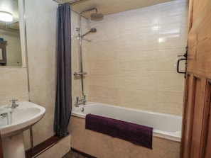 Shower - Moldy Warp Barn (Keighley)