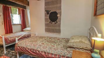 3 bedrooms, free WiFi, individually decorated, individually furnished