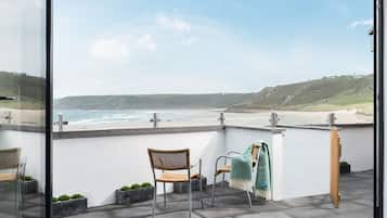 Cottage | Balcony