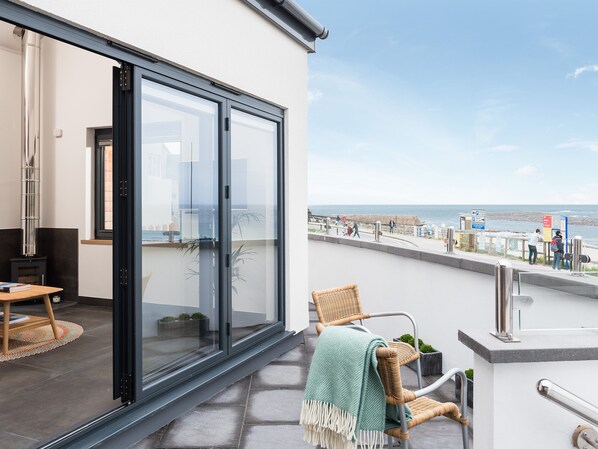 Cottage | Balcony