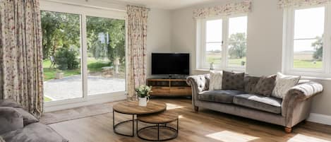 Cottage | Interior