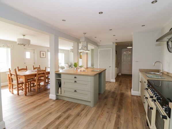 Cottage | Interior - West Farm (Great Yarmouth)