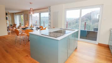 Casa de campo | Cocina privada | Frigorífico, lavavajillas y utensilios de cocina