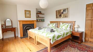 2 bedrooms, individually decorated, individually furnished, free WiFi