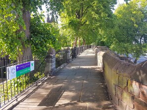 Cottage - 2 Ashby Place (Chester)