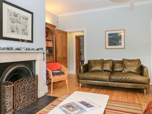 Living area - Spring Bank Cottage (High Peak)