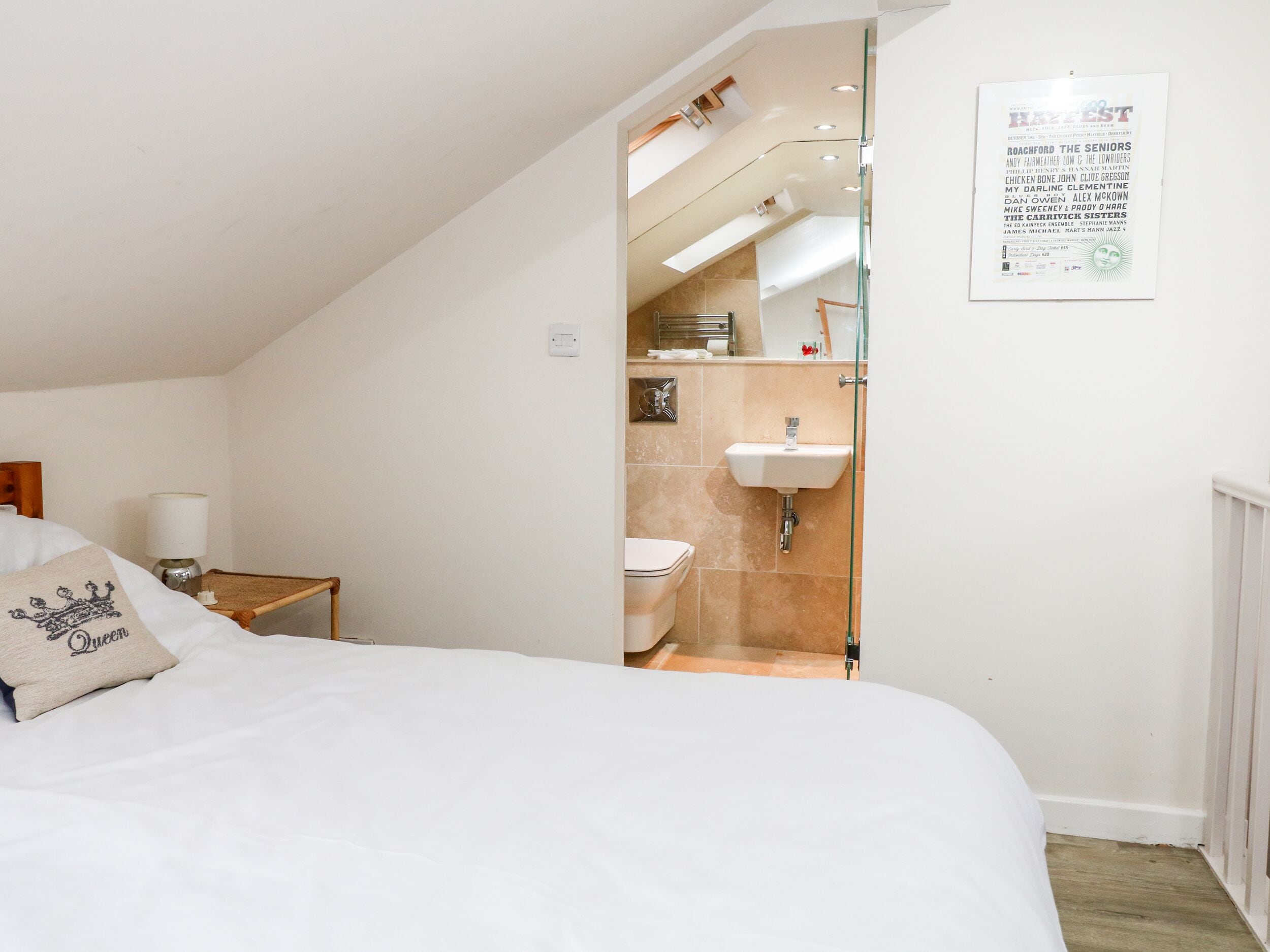 Cottage | 4 bedrooms, individually decorated, individually furnished, free WiFi