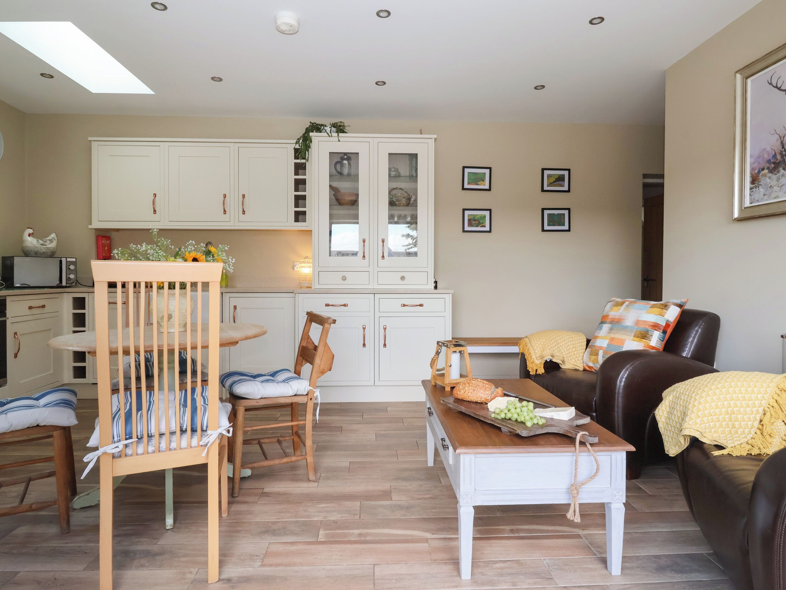 Cottage | Bahagian dalam