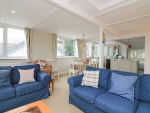 Living area - Lanapoule (Salcombe)