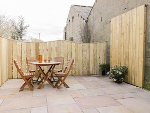 Cottage | Balcony - Robin's Nest Cottage (Driffield)