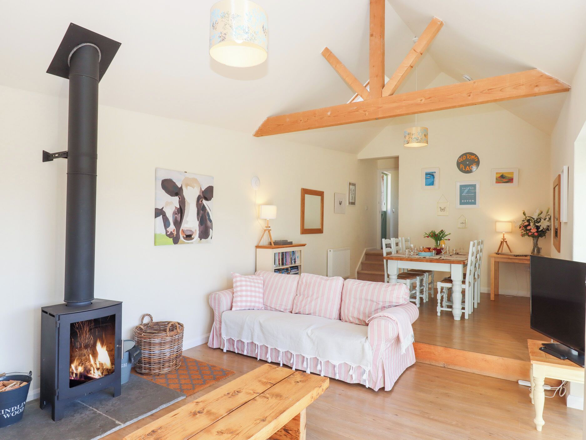 Cottage | Living area