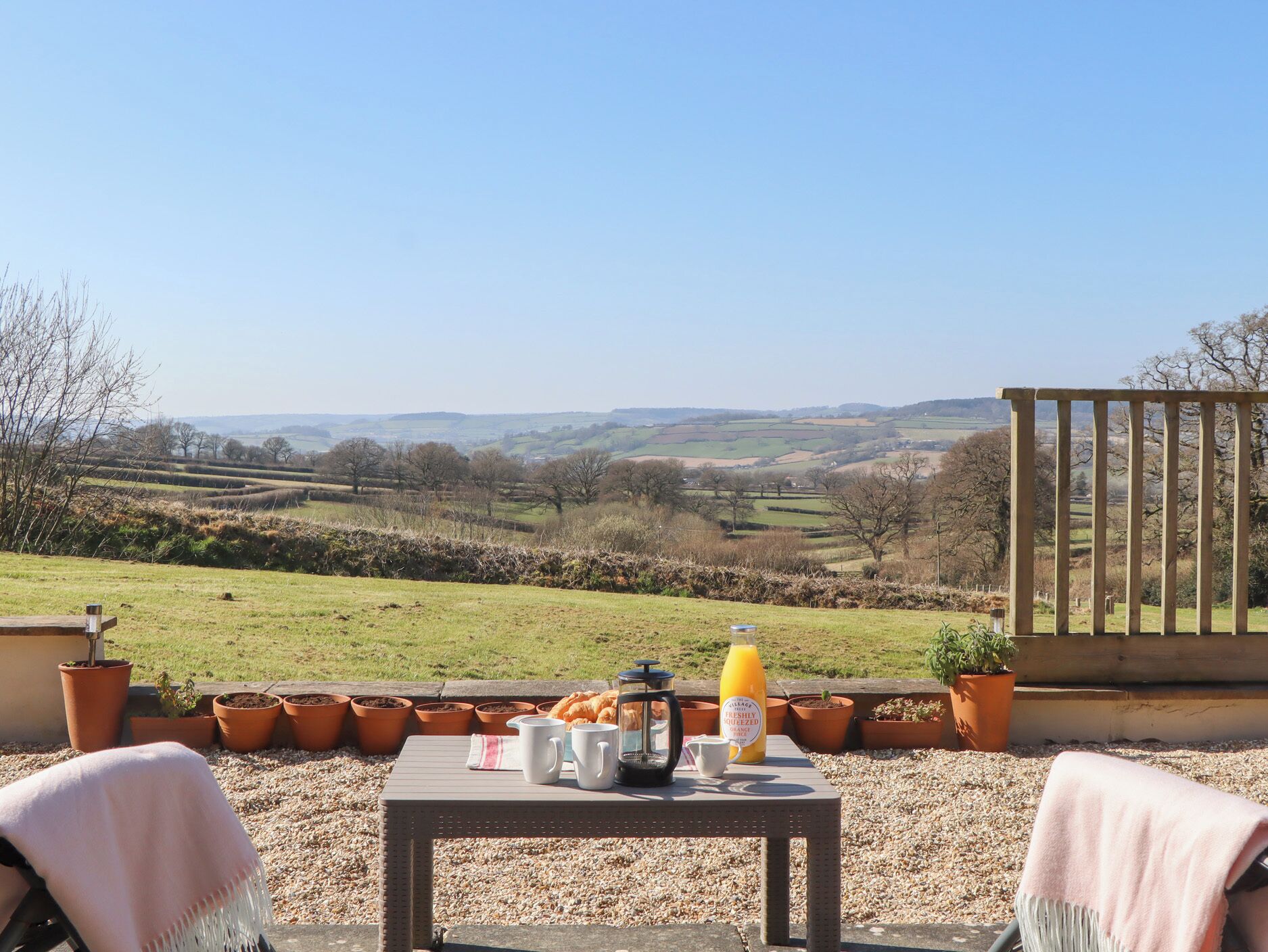 Cottage | Outdoor dining