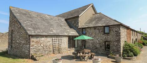 Cottage | Property grounds