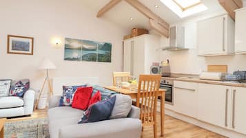 Cottage | Living area