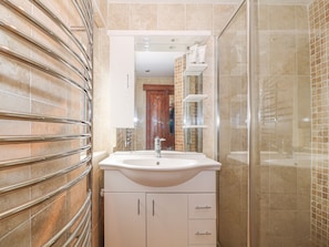 Cottage | Bathroom | Shower - Tyn Morfa (Pwllheli)