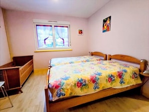 2 bedrooms, free WiFi