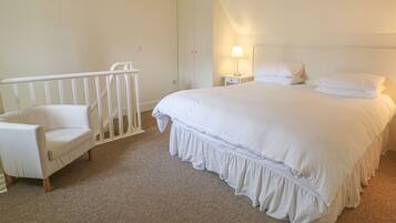 Cottage | 1 bedroom, individually decorated, individually furnished, free WiFi