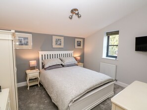 2 habitaciones, decoración personalizada y muebles diferentes 