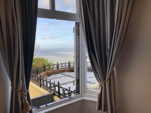 Cottage | Interior - Blue Bay (Lynton)