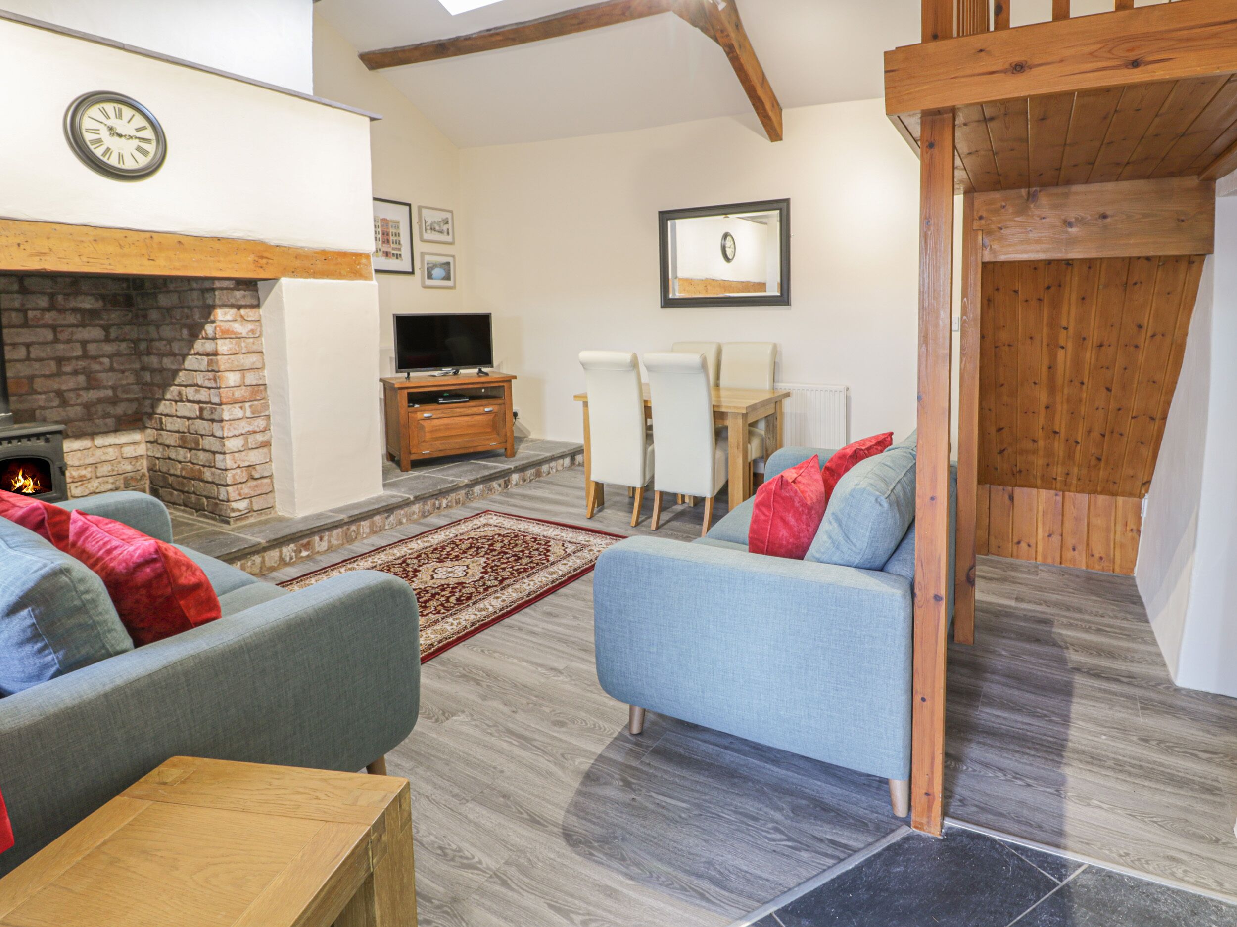 Cottage | Interior