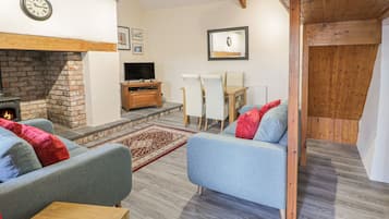 Cottage | Interior