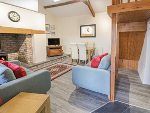 Cottage | Interior - Crud yr Awel (Bangor)
