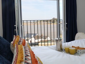 3 bedrooms, individually decorated, individually furnished, free WiFi - The Light House (Bideford)