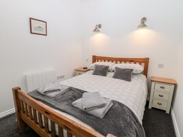 Cottage | 1 bedroom, individually decorated, individually furnished, free WiFi