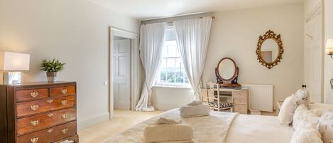 Cottage | 10 bedrooms, individually decorated, individually furnished, free WiFi