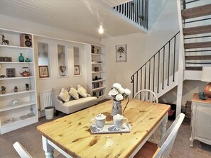 Småhus | Eget kjøkken | Kjøleskap, oppvaskmaskin, vannkoker og brødrister