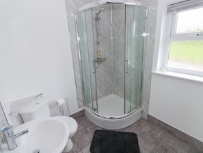 Cottage | Bathroom | Shower