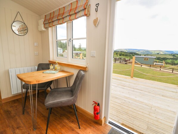 Ferienhaus | 1 Schlafzimmer, individuell dekoriert, individuell eingerichtet
