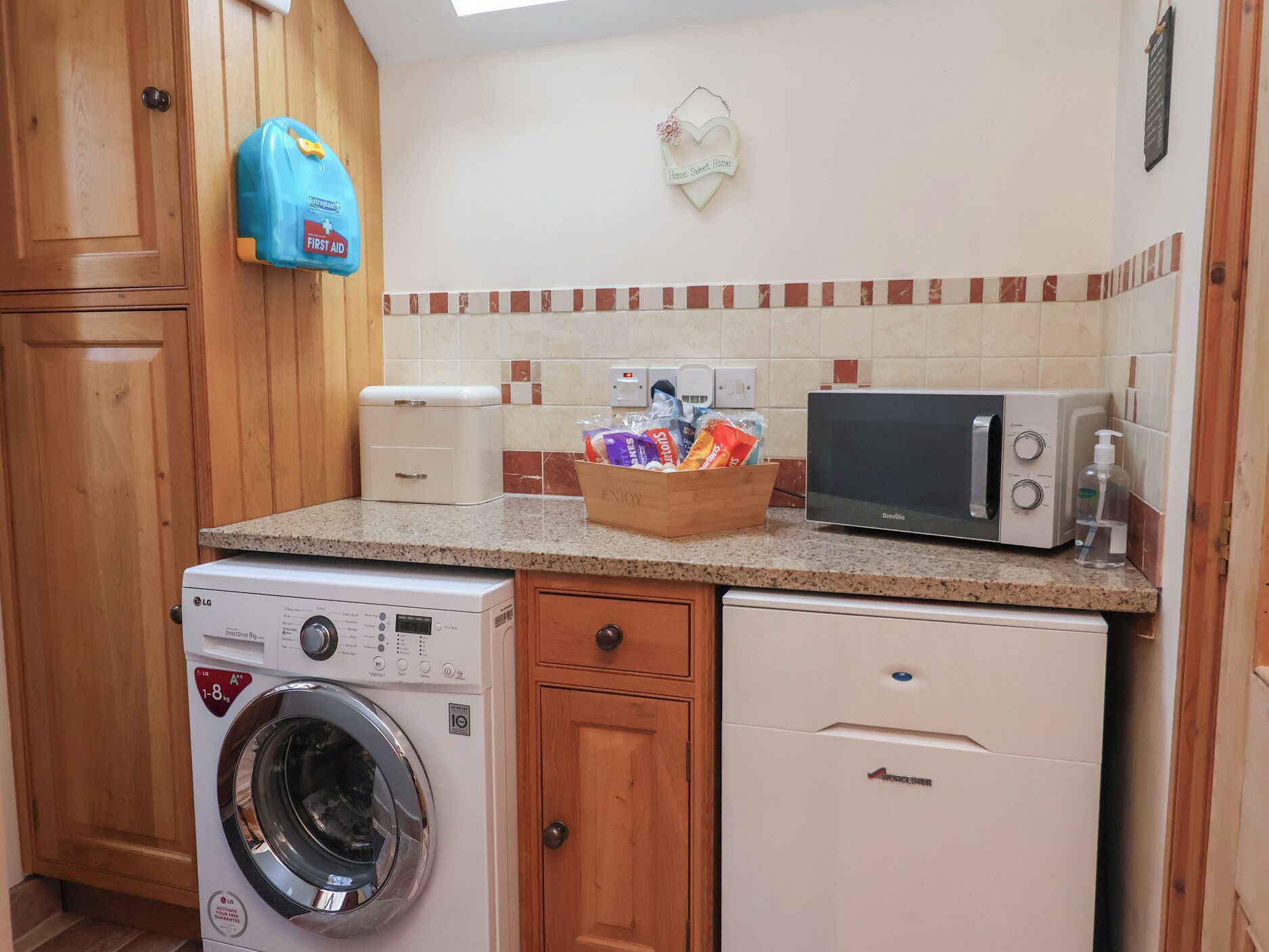 Cottage | Interior