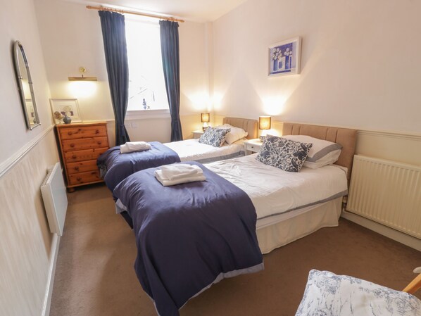 Cottage | 2 bedrooms, individually decorated, individually furnished, free WiFi