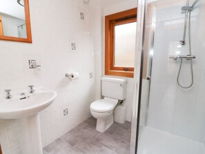 Feriehus | Badeværelse | Bruser