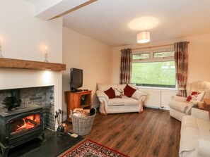 Cottage | Living room - Glenfinglas Dam Cottage (Callander)