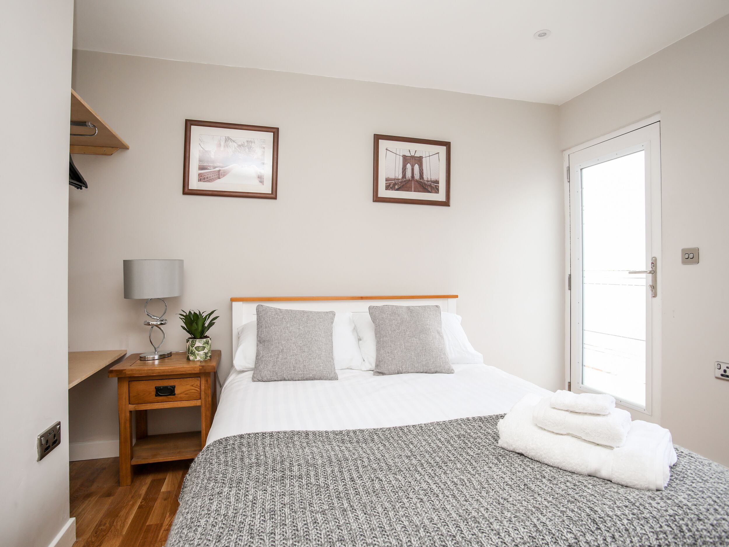 Cottage | 3 bedrooms, WiFi (free), individually decorated, individually furnished