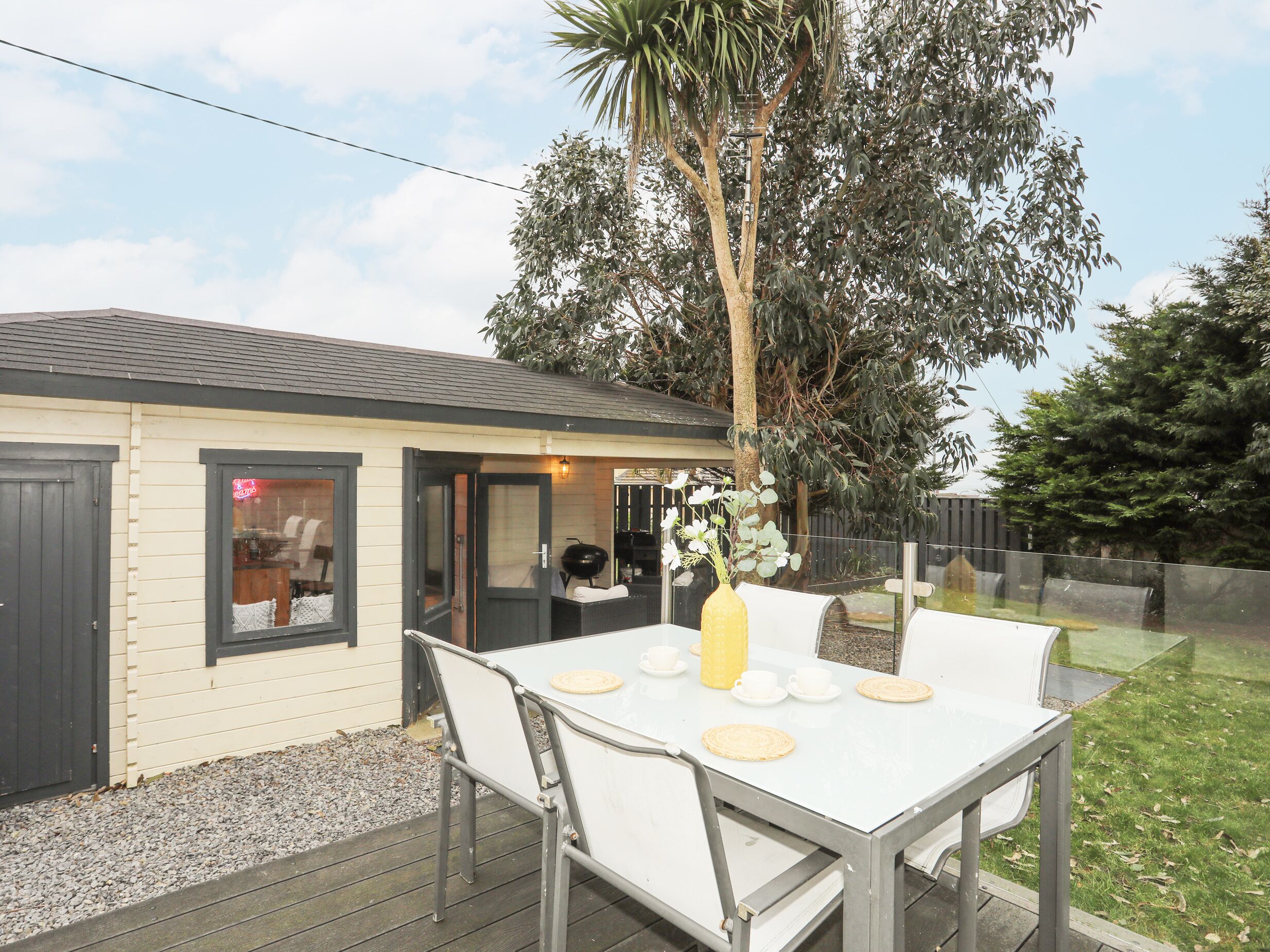 平房 | 室外用餐