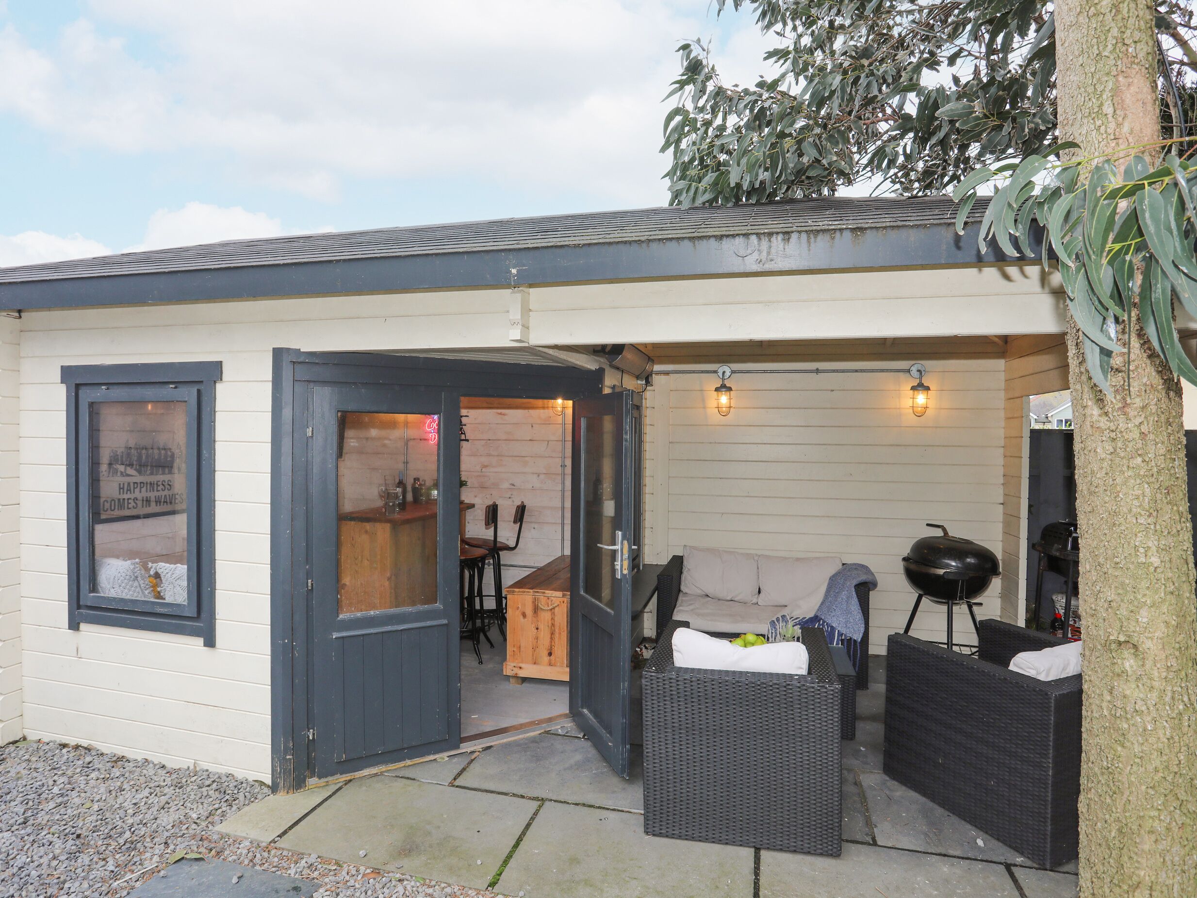 Cottage | Property grounds